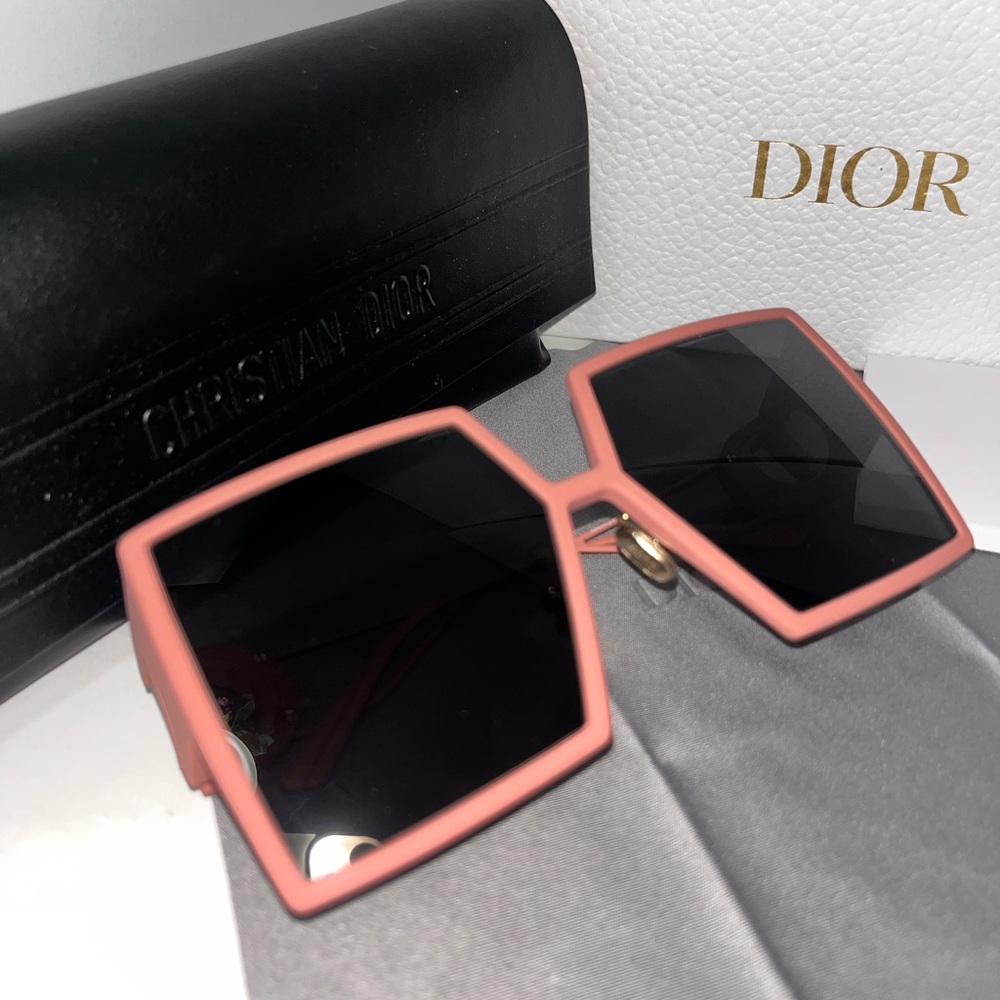Dior Pink and Black Geometric Sunglasses - Picture 2 of 9